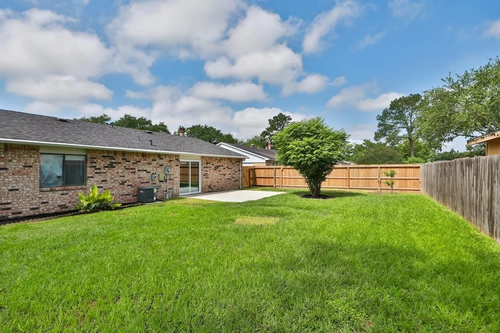 Photo of 17602 Wolf Hollow Drive