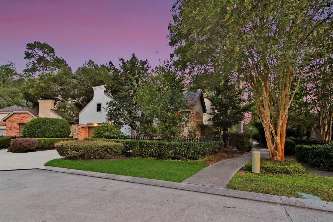 Photo of 1302 Avon Way