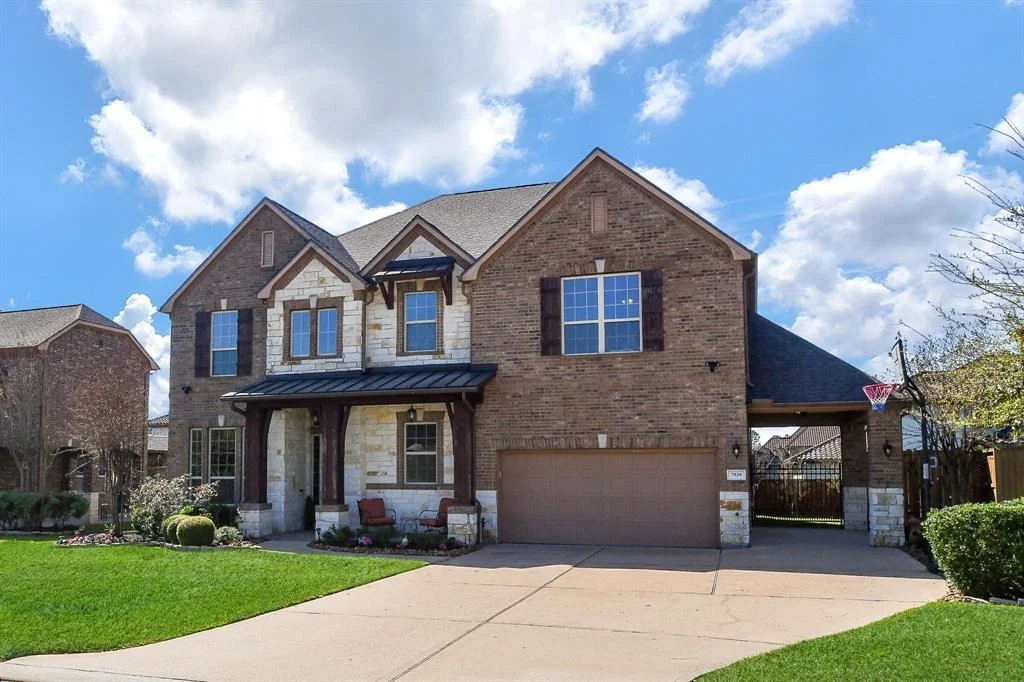 Photo of 7539 Langley Road