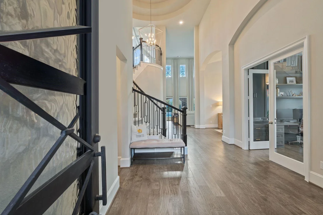 Photo of 122 N Winter Sunrise Circle