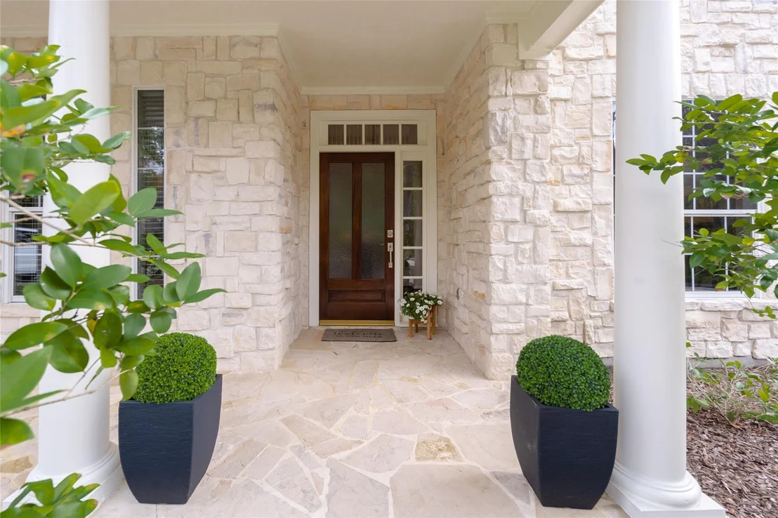 Photo of 150 Goldenvine Court