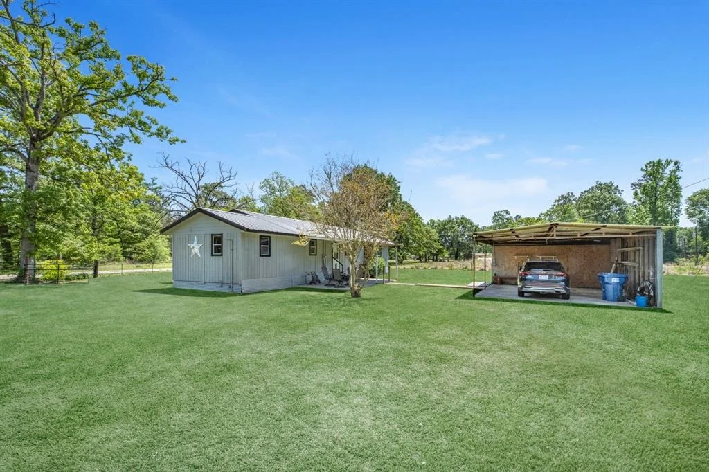 Photo of 100 Oak Ridge Drive
