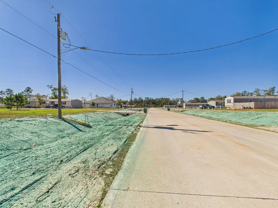 Photo of 1018 Exotic Pines Drive