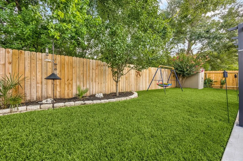 Photo of 2715 Lexington Park Drive