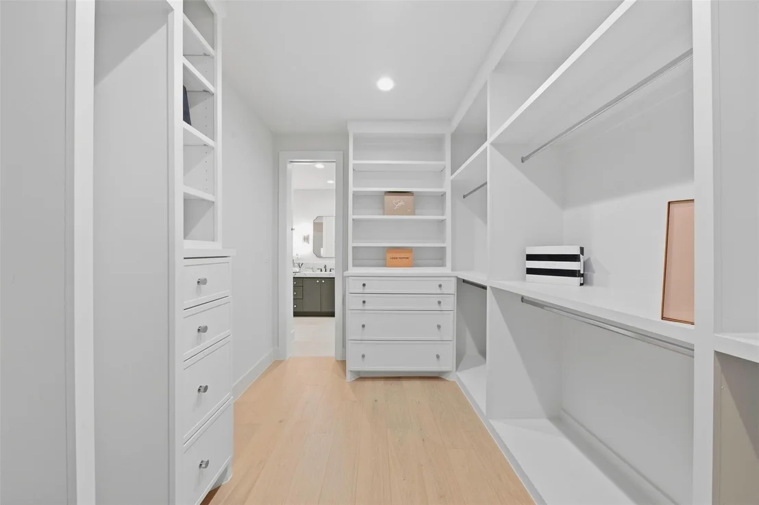 Photo of 2023 Viking Drive