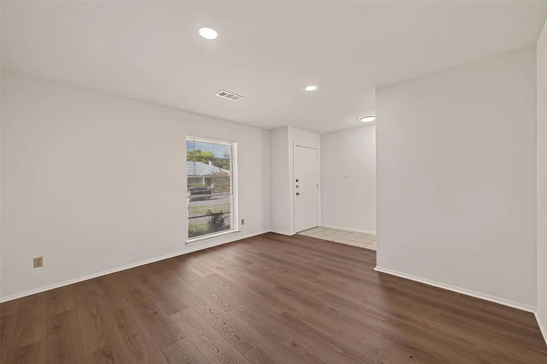 Photo of 8807 Langdon Lane