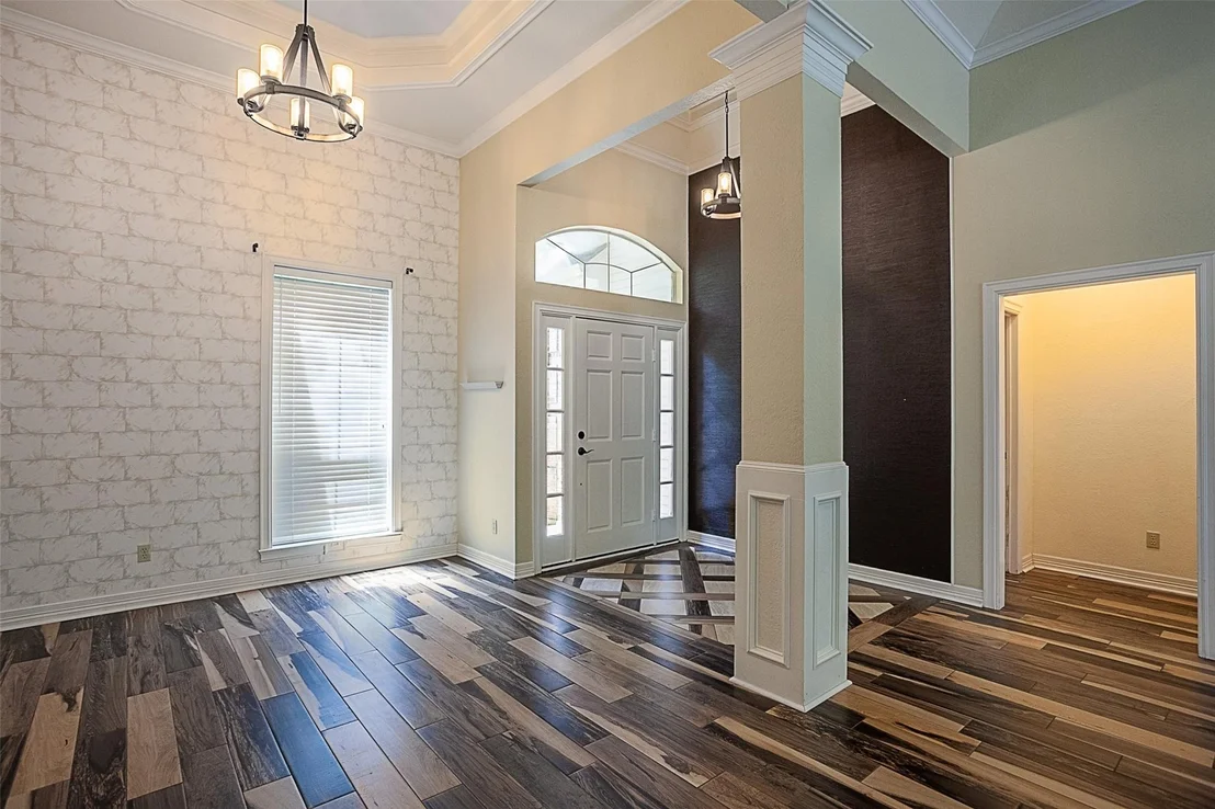 Photo of 3370 Foxbriar Lane