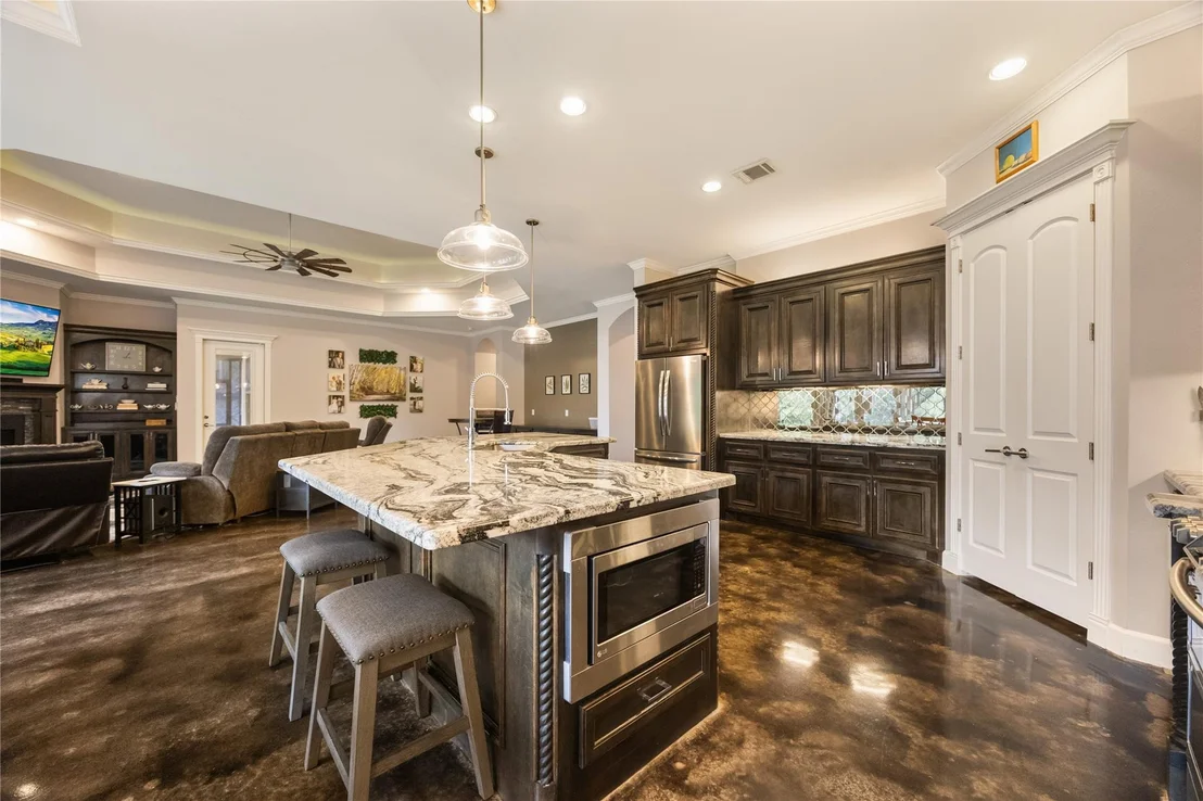 Photo of 12122 Hawthorne Drive