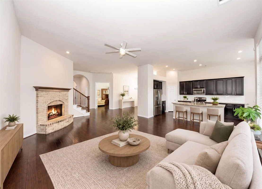 Photo of 8131 Black Percher Street