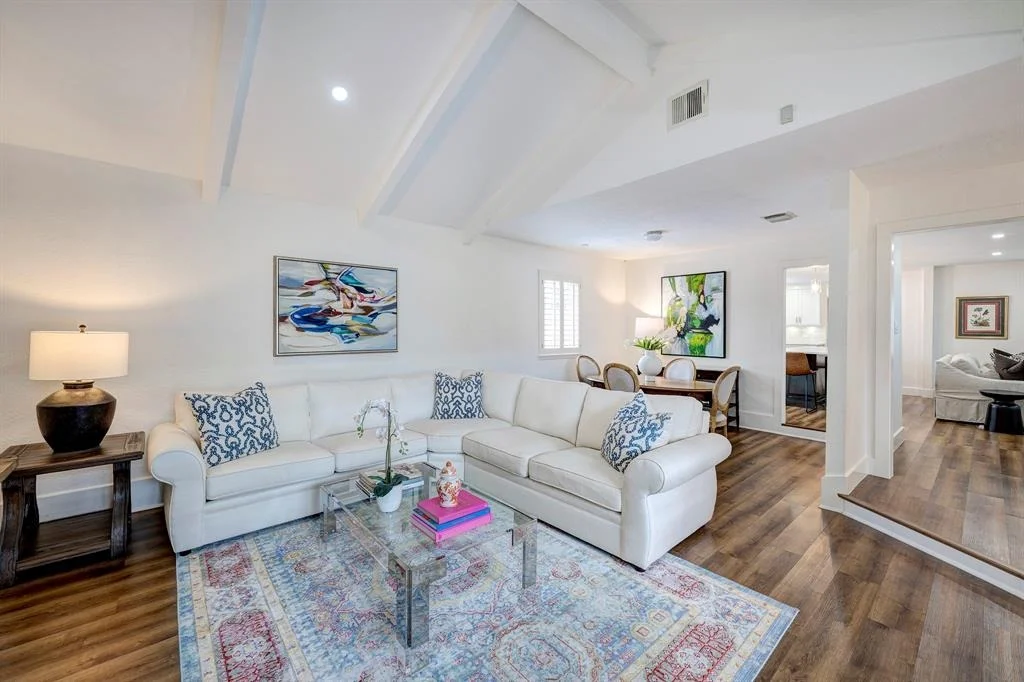 Photo of 918 N Wilcrest Drive