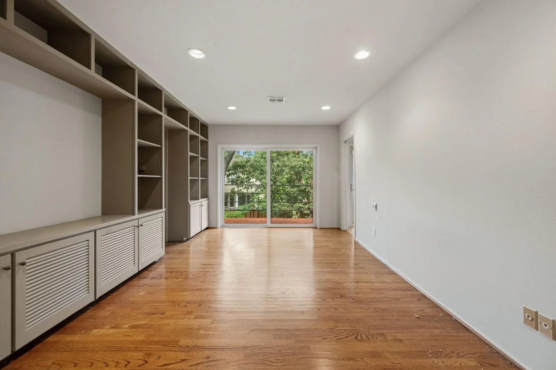 Photo of 2219 Dickey Place