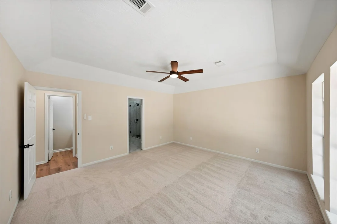 Photo of 6979 Breezy Point