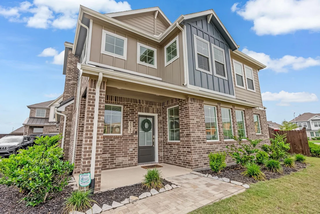 Photo of 16310 Ringlet River Trail