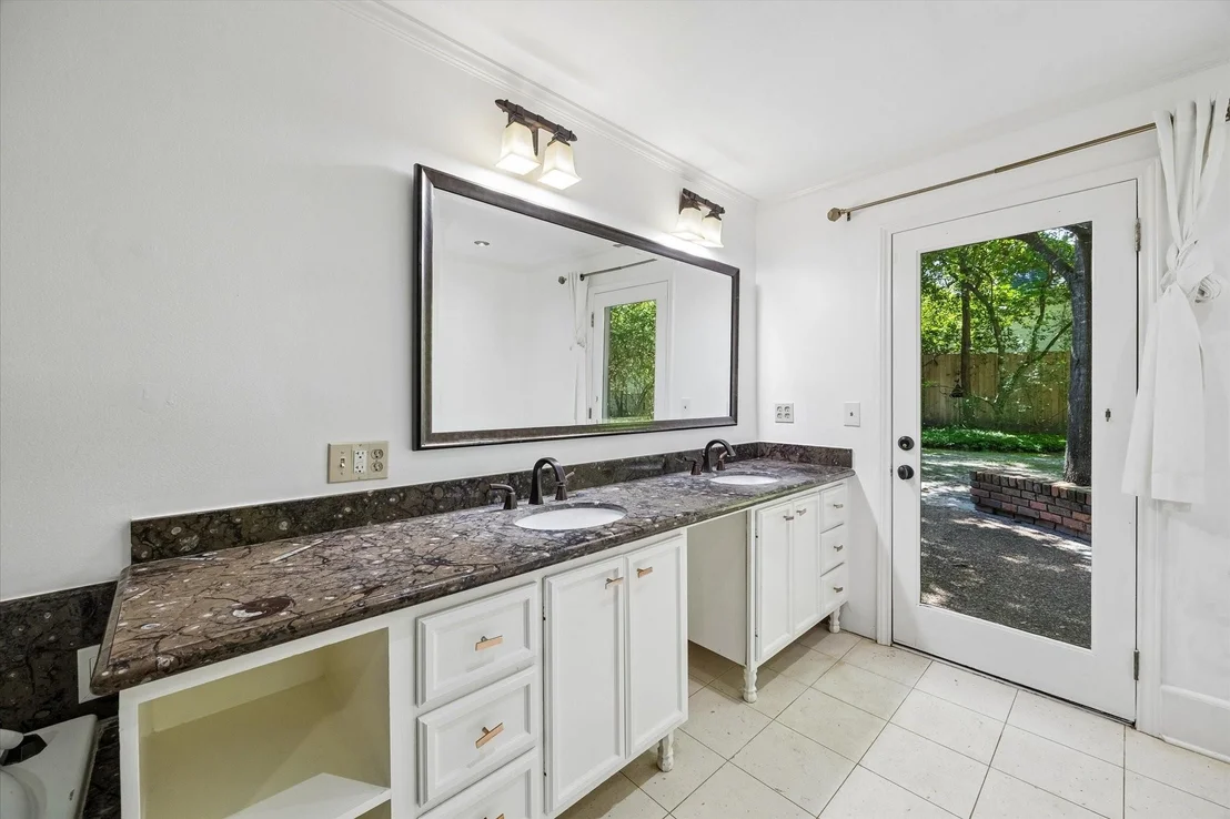 Photo of 41 Willowend Drive
