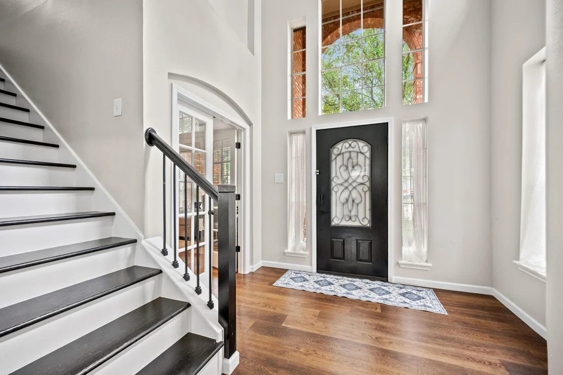Photo of 814 Legend Spring Drive