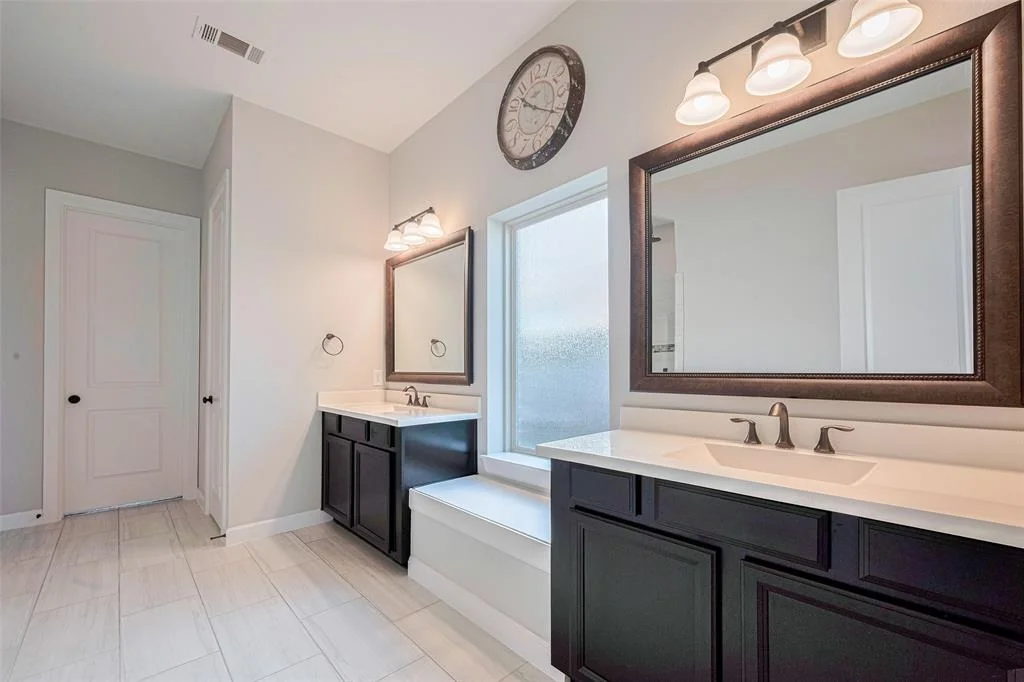 Photo of 11023 Honeysuckle Haven Drive