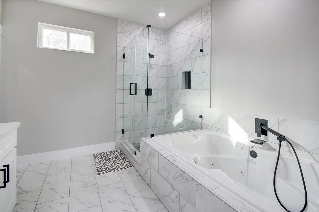 Photo of 9305 Tower Street