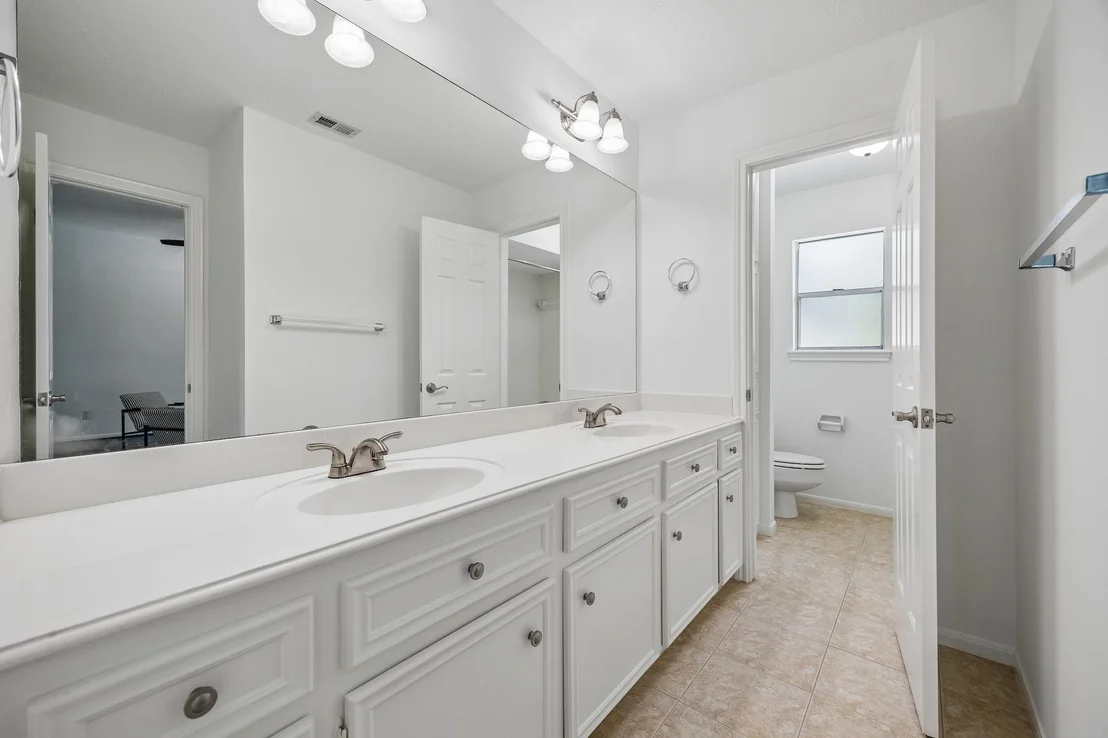 Photo of 9718 Oxted Lane