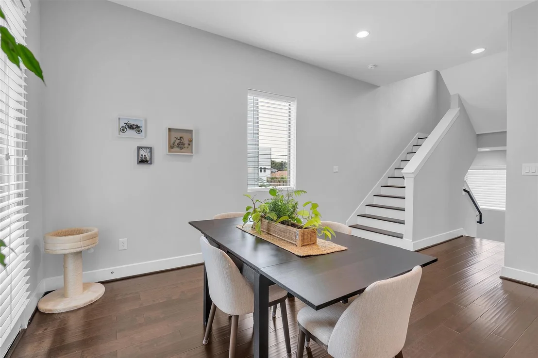 Photo of 961 Saint Augustine Street