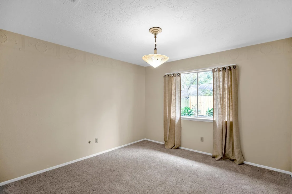 Photo of 17323 Northchapel Street