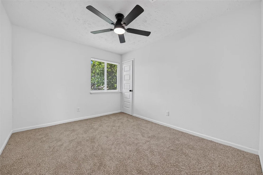 Photo of 6107 Fuller Street