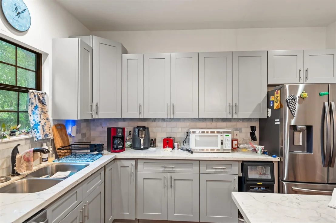 Photo of 2319 Creekleaf Road