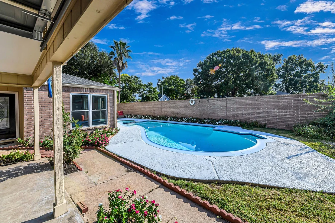 Photo of 15802 Los Altos Drive