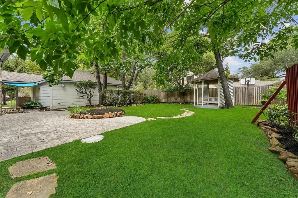 Photo of 8003 Hurst Forest Drive