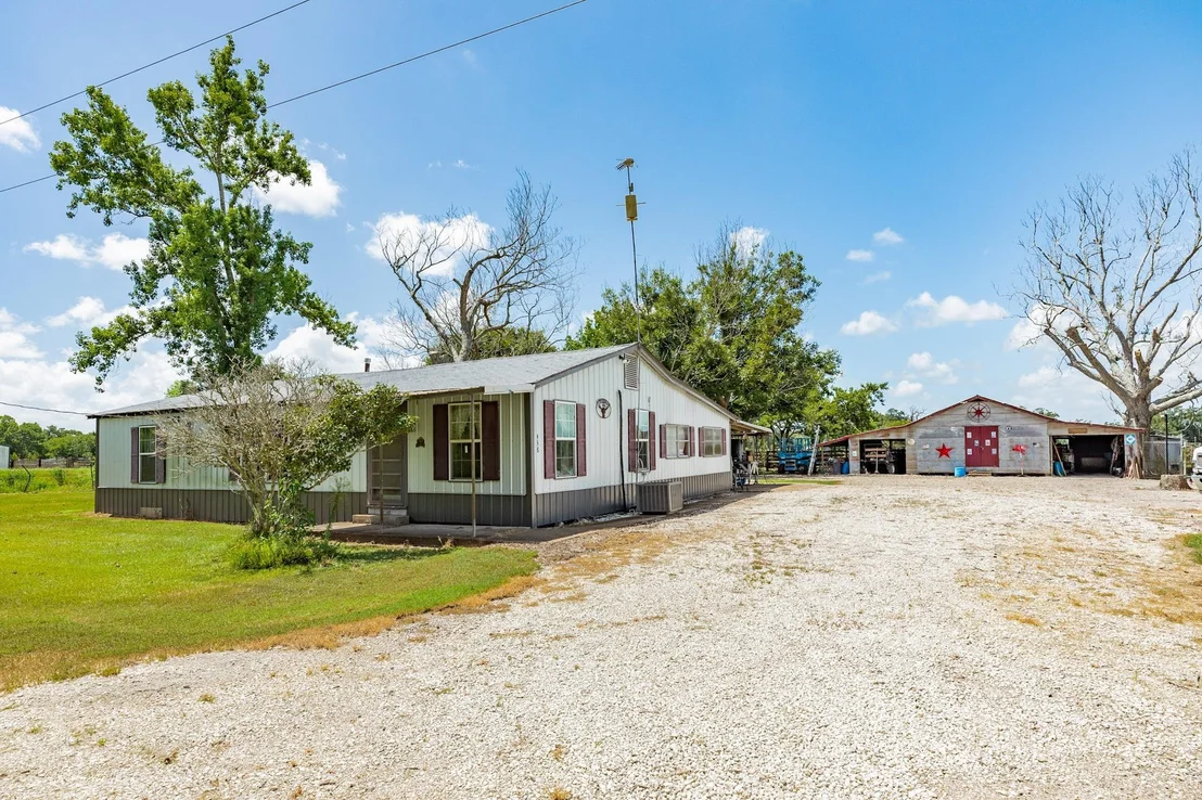 Photo of 438 County Road 164