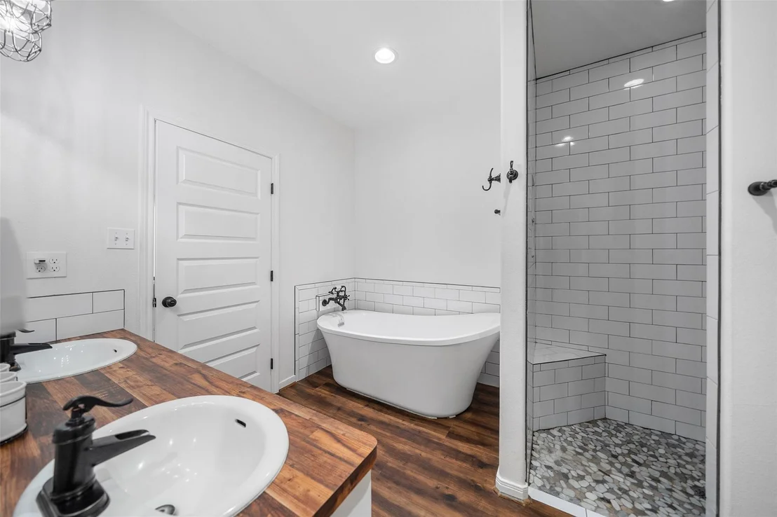 Photo of 1121 Pelican Road