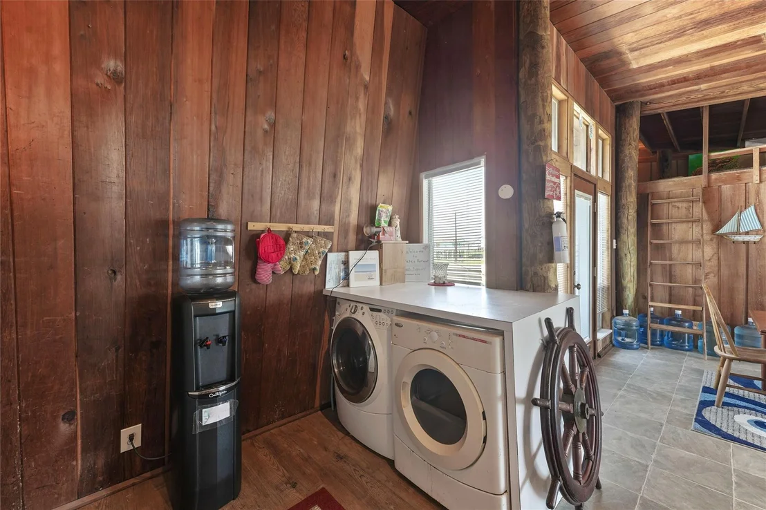 Photo of 4434 Bluewater Highway