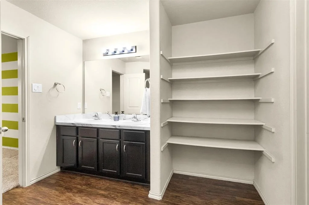 Photo of 2039 Harmon Park Court