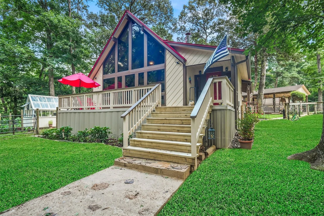 Photo of 200 Cochran Lane