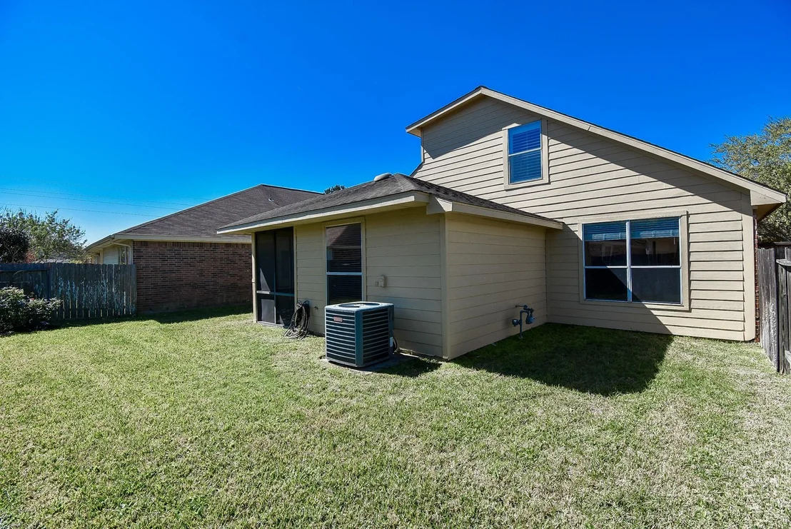 Photo of 5227 Sandyfields Lane