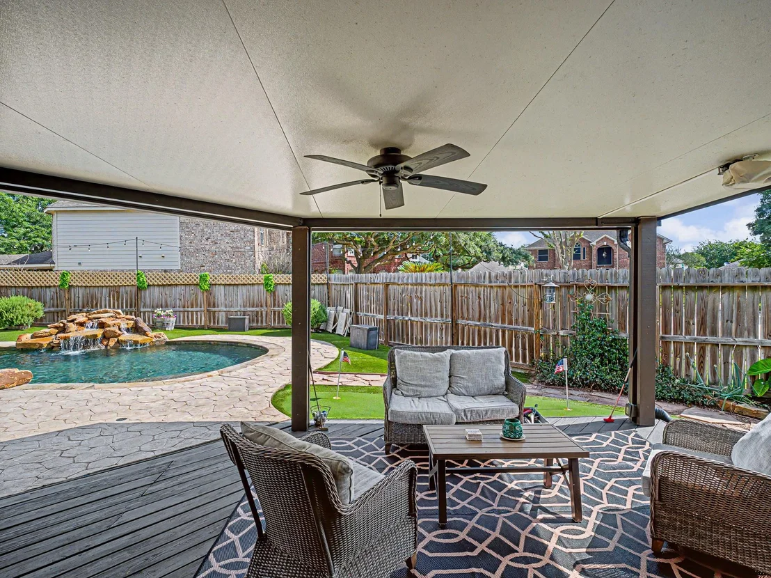 Photo of 23006 Heathercroft Drive