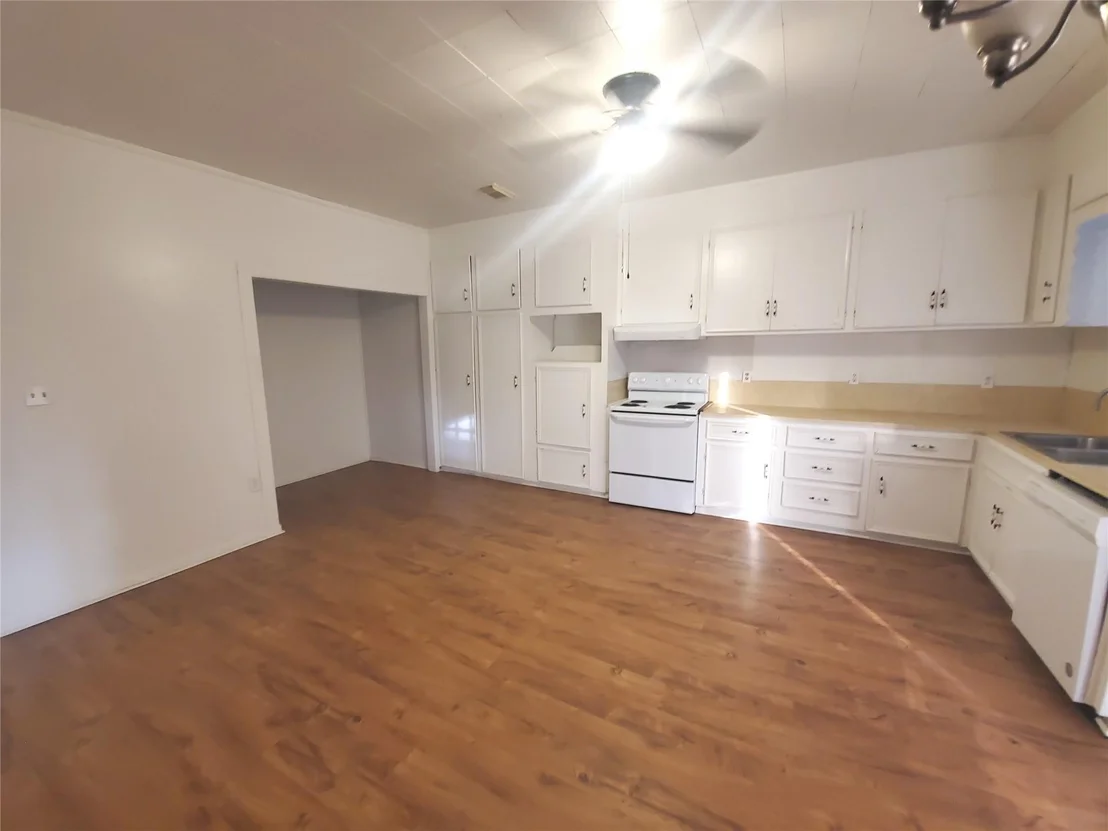 Photo of 1233 Caldwell Road