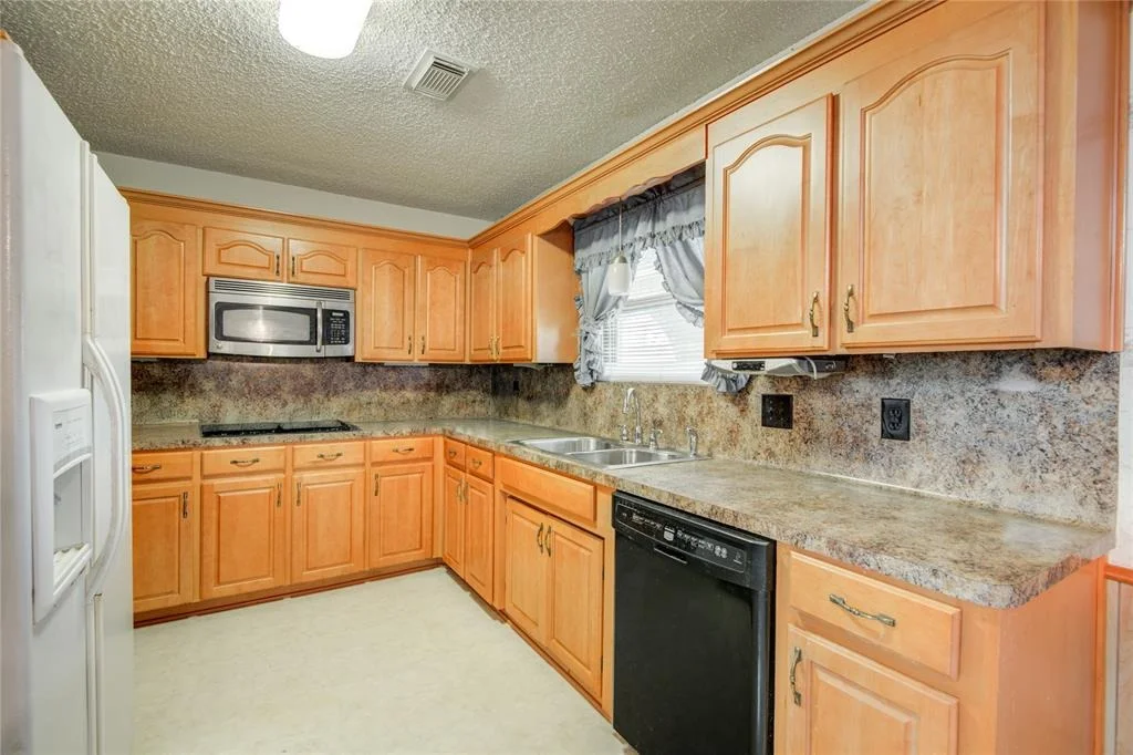 Photo of 223 Silverbell Circle