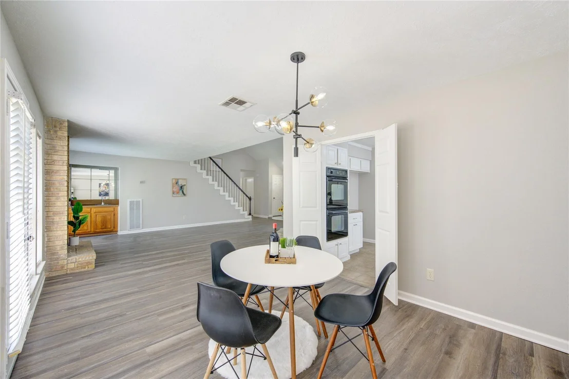 Photo of 3327 Timber View Drive