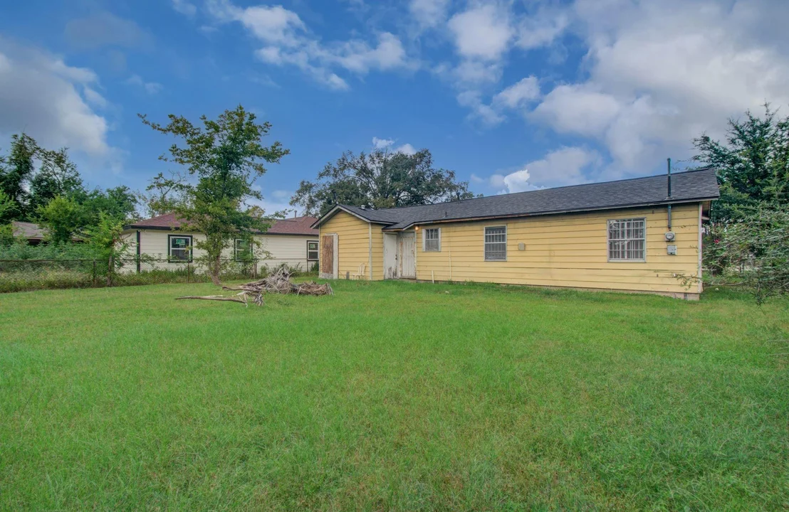 Photo of 7622 Delavan Drive