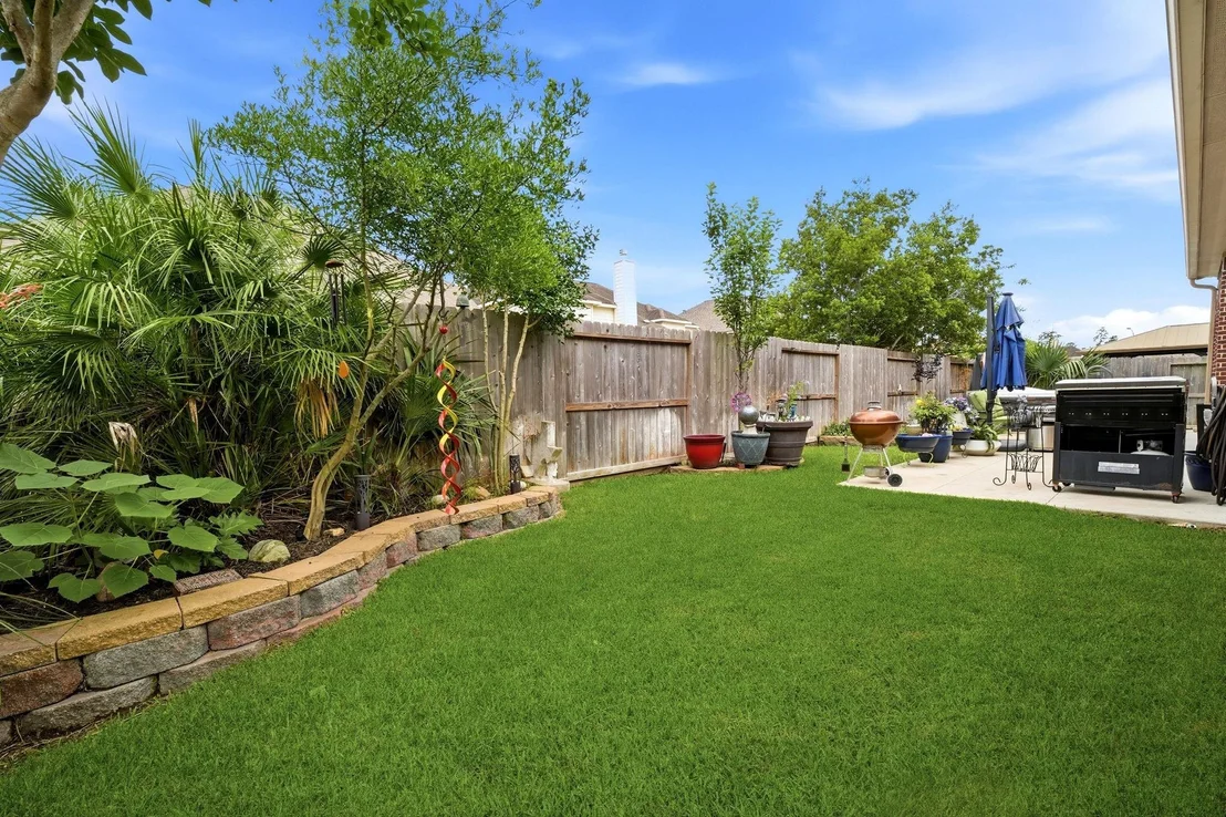 Photo of 25910 Northcrest Drive