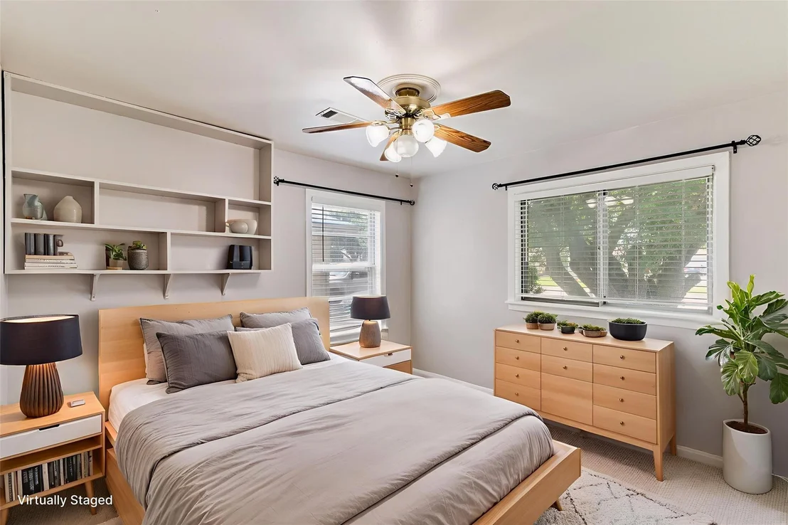 Photo of 1502 W 11th Street