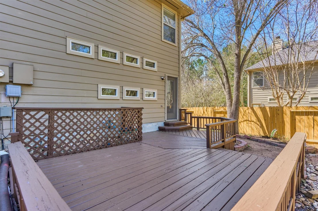 Photo of 31 Valley Oaks Circle