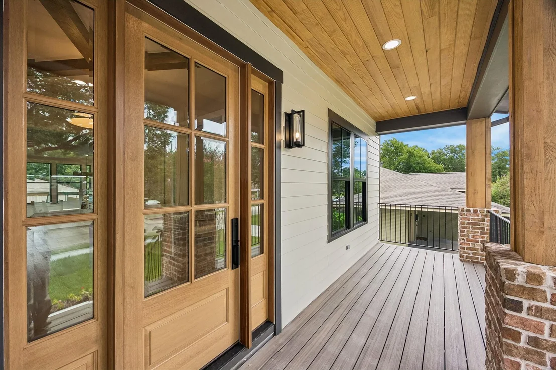 Photo of 2214 Chantilly Lane