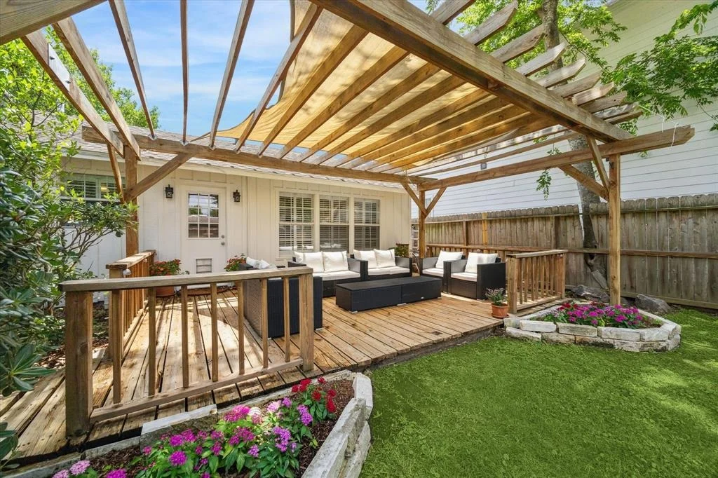 Photo of 1846 Chantilly Lane