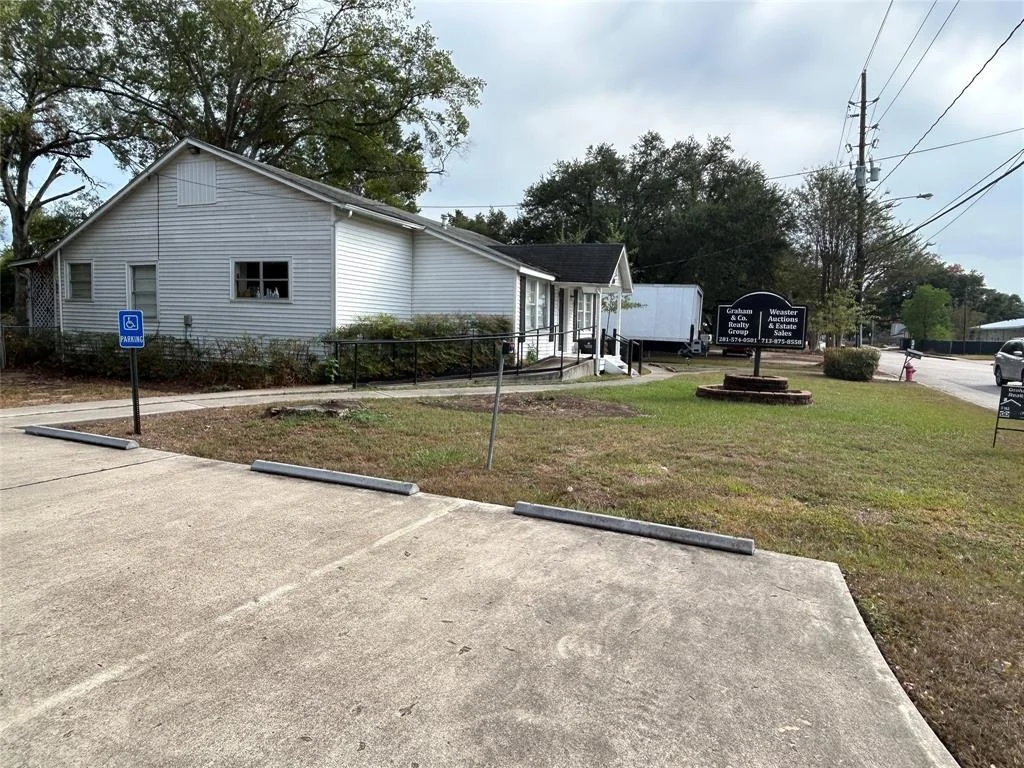 Photo of 1402 East Avenue