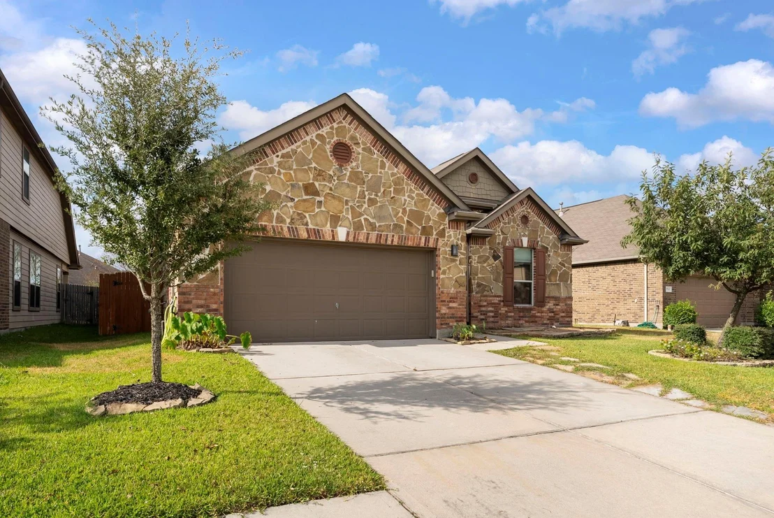 Photo of 29501 Salem Fields Drive