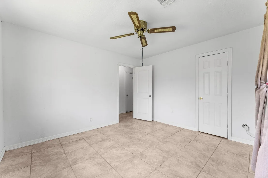 Photo of 814 Isetta Lane