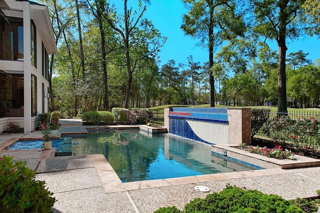 Photo of 31 Chestnut Hill Court