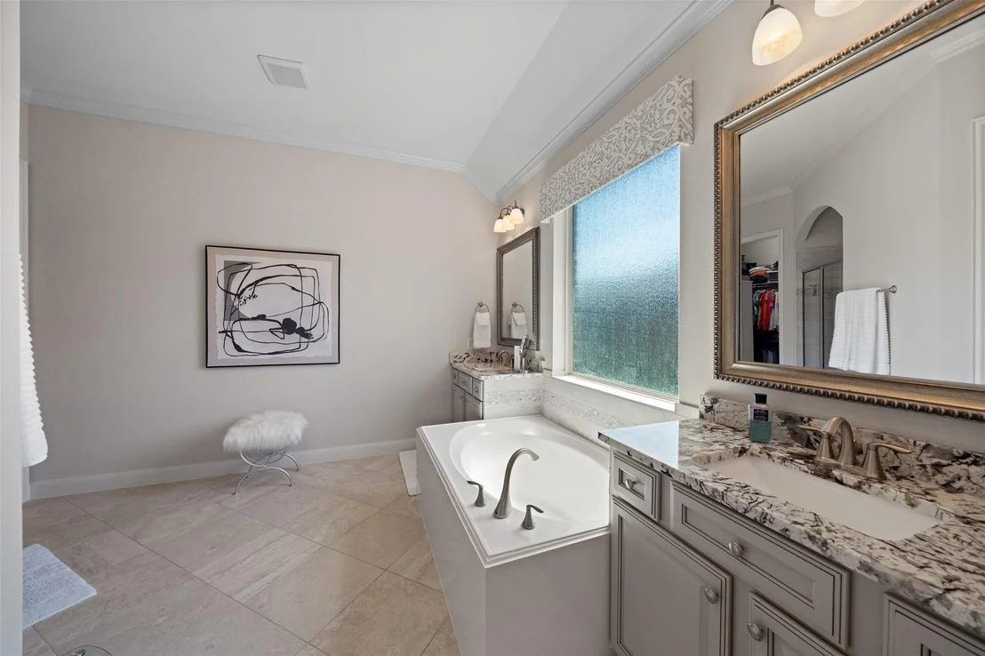 Photo of 10935 Sarah Bluff Lane