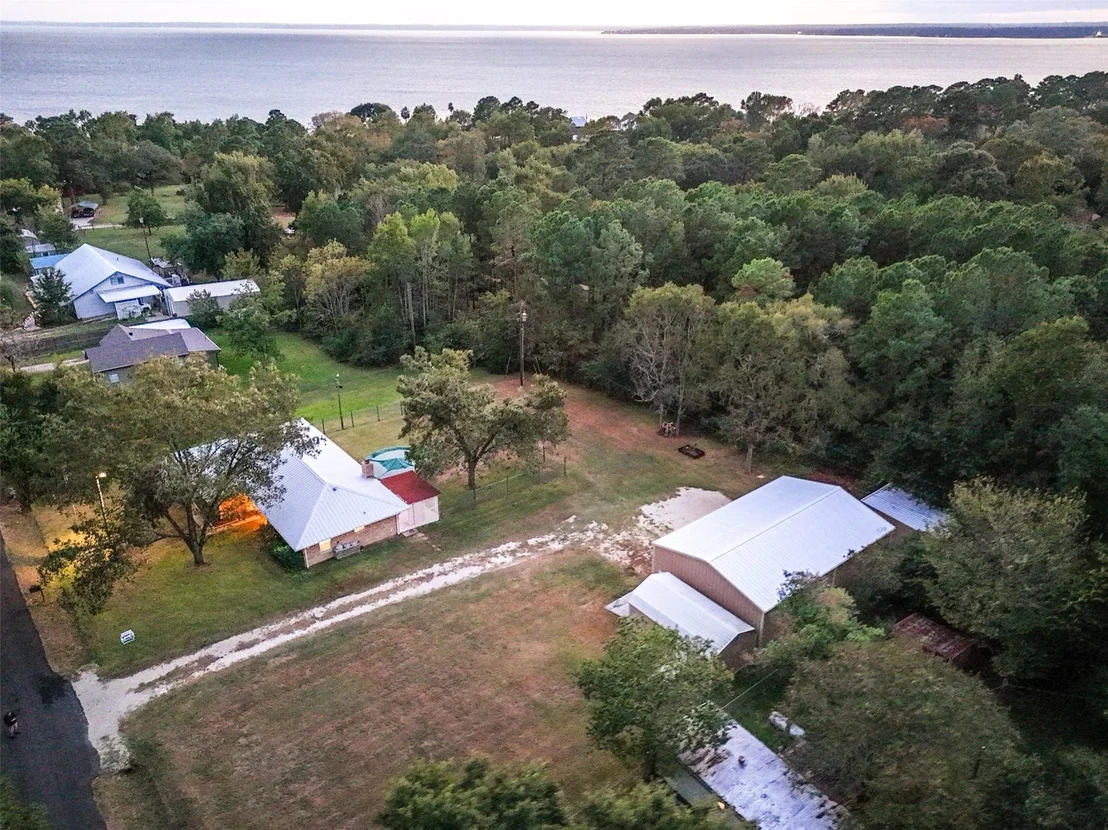 Photo of 242 Magnolia Drive